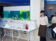 Dekorativnyj-akvarium-dlja-restorana